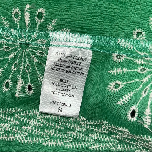 Entro Cotton Green Floral Blouse - Picture 11 of 12